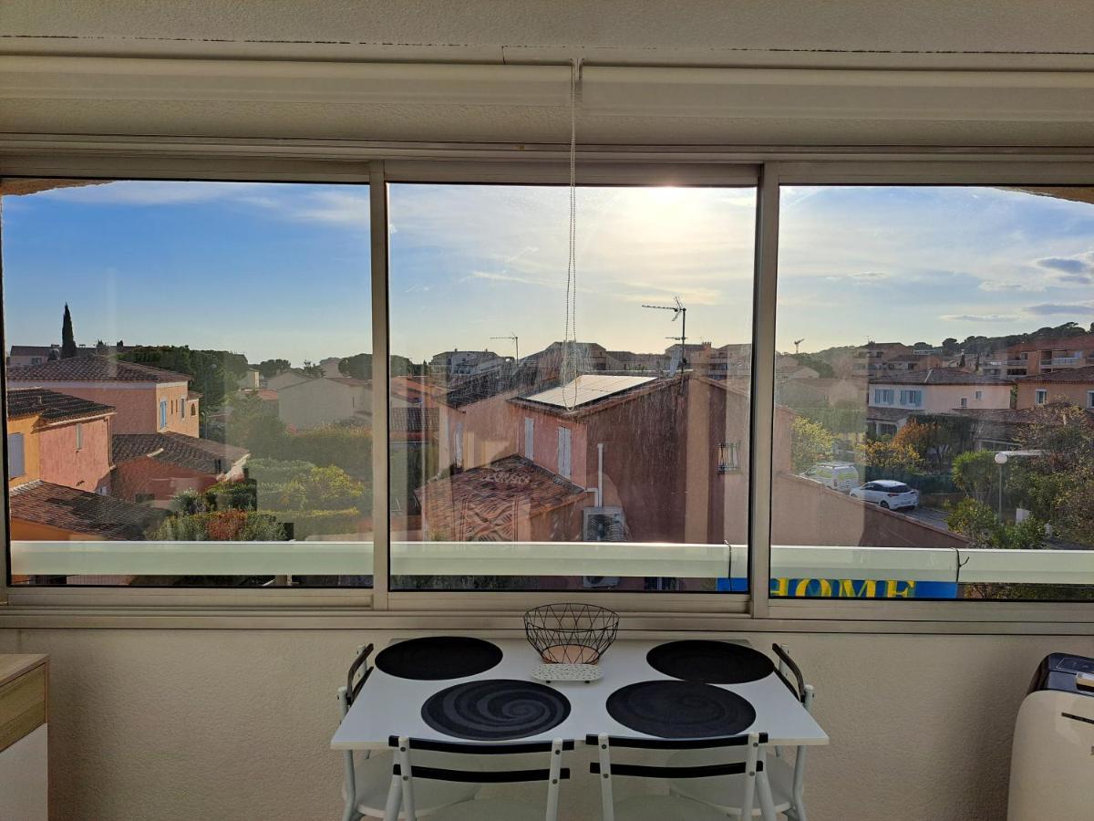 Studio Sanary-Sur-Mer Proche Gare ภายนอก รูปภาพ