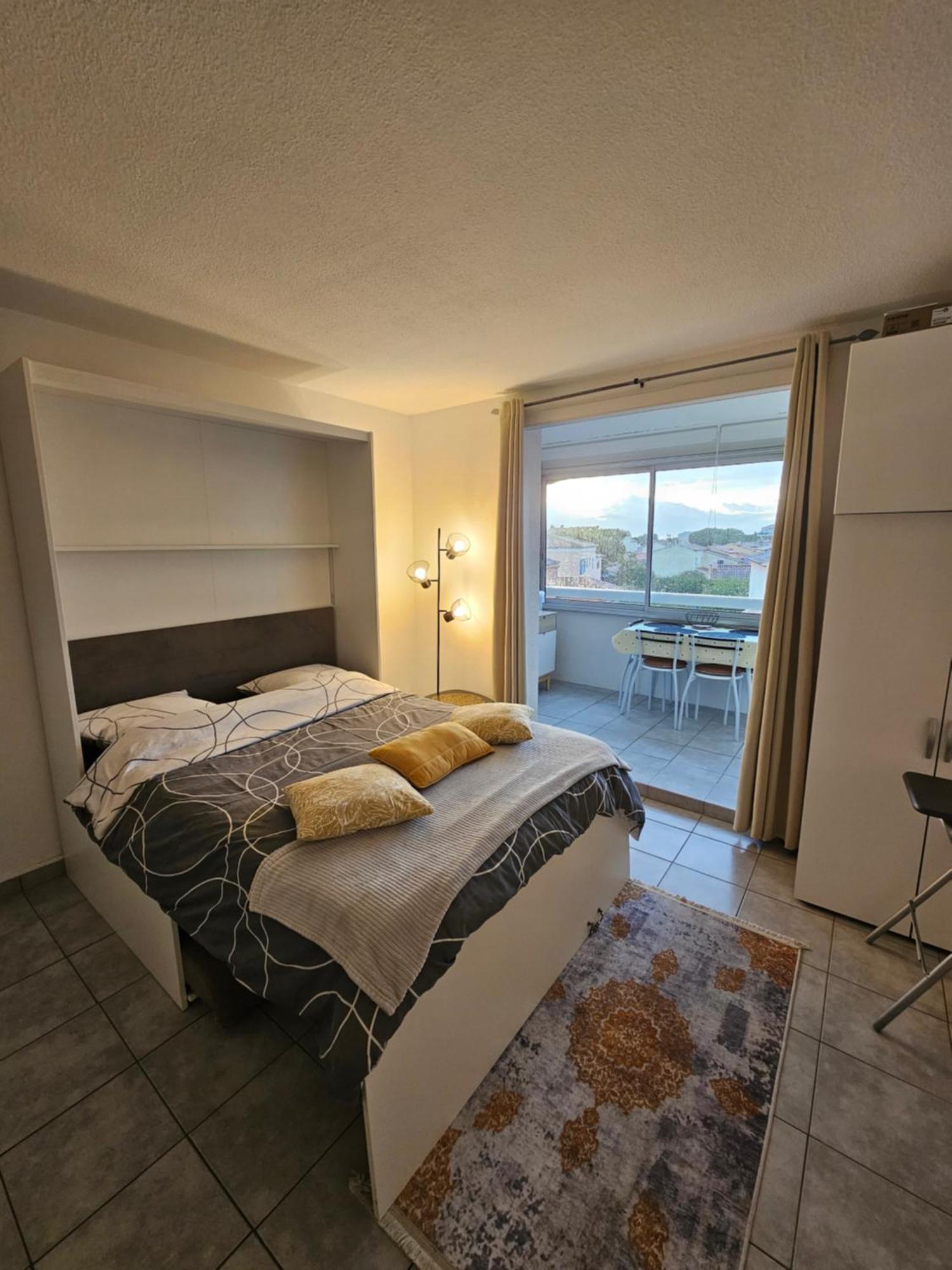Studio Sanary-Sur-Mer Proche Gare ภายนอก รูปภาพ