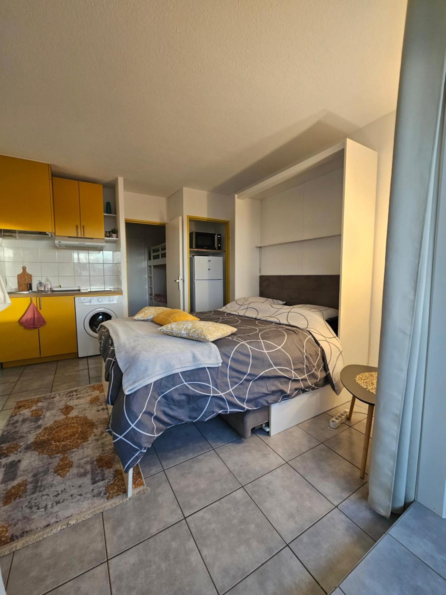 Studio Sanary-Sur-Mer Proche Gare ภายนอก รูปภาพ